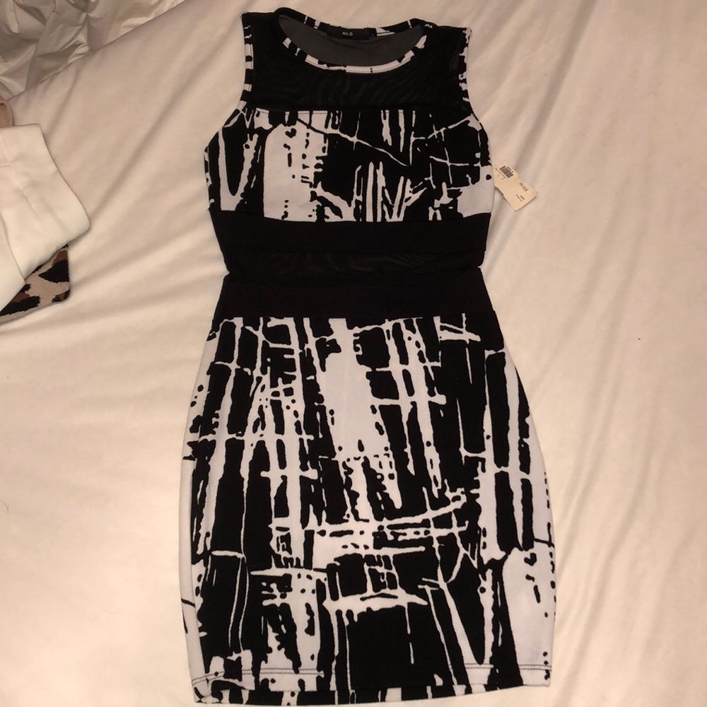 BLACK AND WHITE MESH DRESS